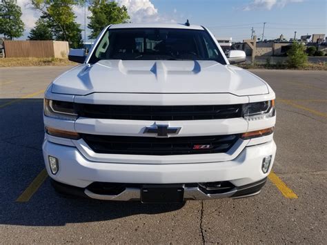 2018 Chevrolet Silverado Lt Z71 18k Miles Full Crew Super Clean