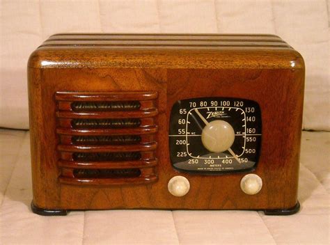 Old Antique Wood Zenith Vintage Tube Radio Restored Working Art Deco Black Dial Zenith