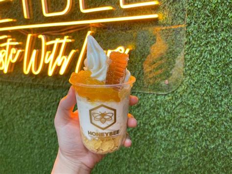 First Dibs Honeybee — Honey Infused Drinks And Dessert Kiosk Serving