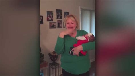 Must See Video New Grandma Gets Ultimate Christmas Surprise