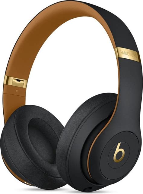 I decided to by beats because i have some wired headphones of this same brand that have worked great during the las 7 years on a daily basis. Beats by Dr. Dre Studio3 Wireless The Skyline Collection ...