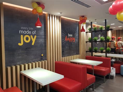 Jollibee Opens In City Centre Sharjah Dubai Ofw