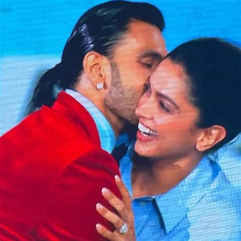 Ranveer Singh Deepika Padukone Ranbir Kapoor Alia Bhatt And More Celeb Kissing Moments From