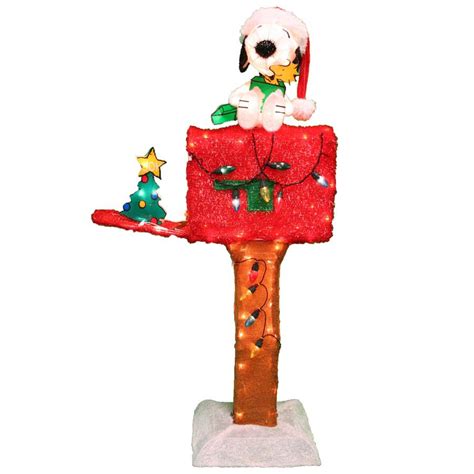 Get free shipping on qualified christmas yard decorations or buy online pick up in store today in the holiday decorations department. Shop Peanuts 4-ft Outdoor Christmas Decoration at Lowes.com