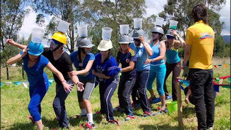 12 divertidos juegos para disfrutar al aire libre cuantas veces a lo largo de nuestras ocupadas semanas hemos tenido ganas de hacer una pausa y organizar algo especial para compartir con nuestros hijos. Outdoor Training, Team Bulding, Match Empresarial, Eventos ...