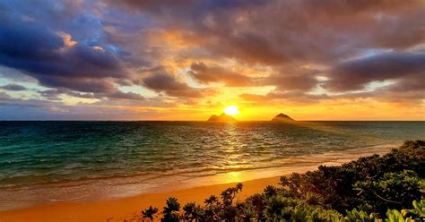 Destination Of The Day Sunrise In Lanikai Beach Hawaii Overlooking
