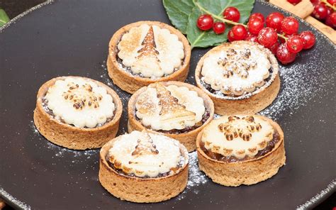 These traditional christmas desserts are essential for the holidays, including yule logs, sugar cookies, fruitcake, and more. Mince pie recipe: how to make the traditional Christmas treat | Mince pies, Fresh cranberry recipes