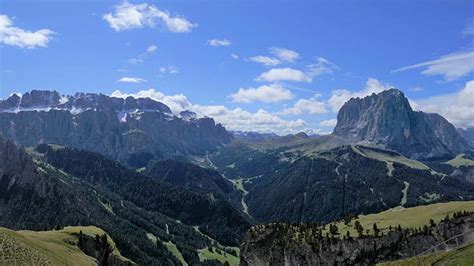 Alle wichtigen infos rund um den urlaub gröden. Aktivurlaub im Herzen der Dolomiten Südtirol