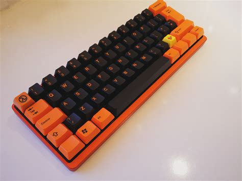 Ducky Mini Custom Computer Laptop Gaming Setup 60 Keyboard