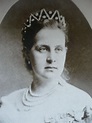 Queen Olga of Greece, wearing and diamond studded kokoshnic | Greek ...