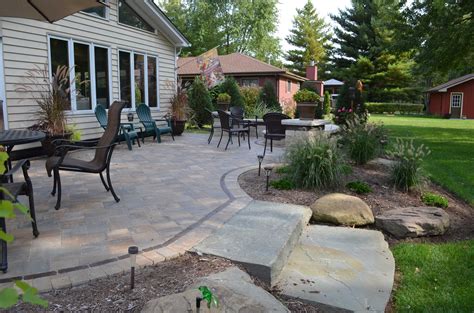4 Reasons To Replace Wood Deck With Paver Patio Lombard