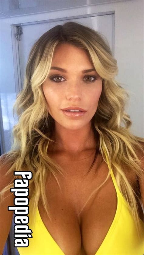 Samantha Hoopes Nude Leaks Fappedia