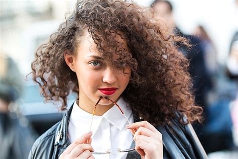 Why is your answer for best hair products to control frizz different from another website? Have Curly Hair? 19 Ways to Embrace Frizz This Summer | Allure