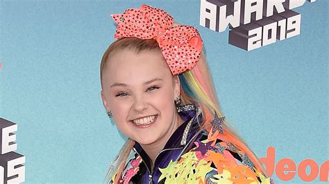 Jojo siwa (female muscle edit). JoJo Siwa Talks Bullying Online, Used To Be Afraid Of ...