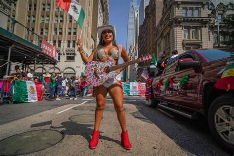 See It The Mexican Day Parade Marches Through Midtown Amnewyork