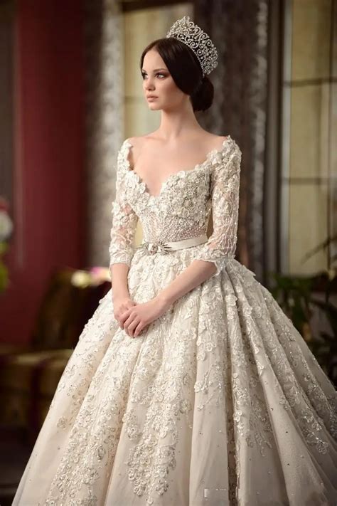 Luxury 2017 Arabic Style A Line Wedding Dresses Half Sleeves 3d Floral