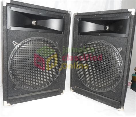 For Sale Powered Speaker Boxes And Sub Woofer Halfway Tree