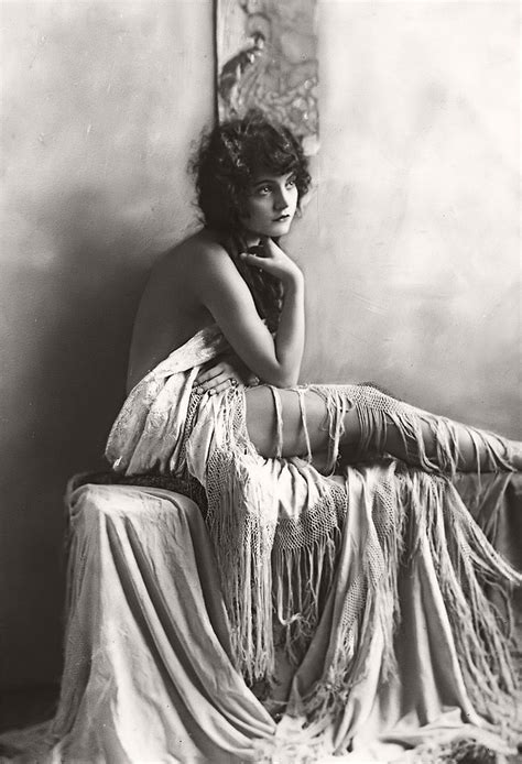 Vintage Nudes Erotica 1920s MONOVISIONS Black White