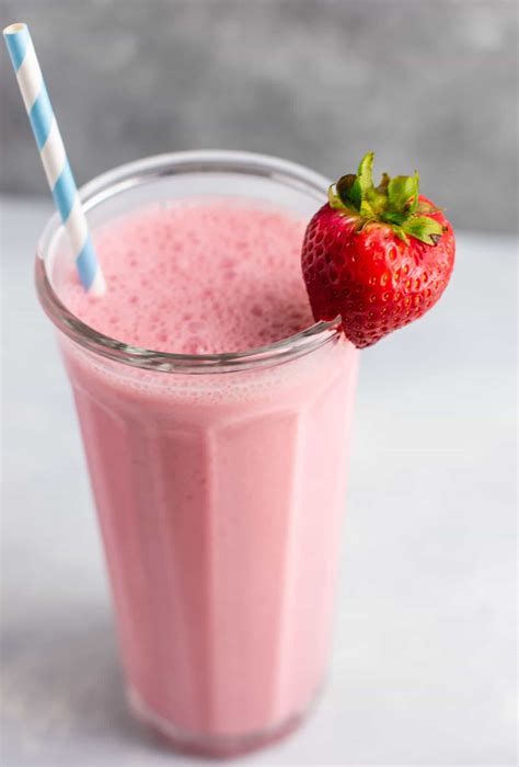 Fresh Strawberry Smoothie