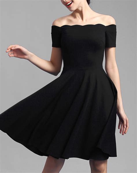 Check The Details And Price Of This Black Off Shoulder Short Sleeve