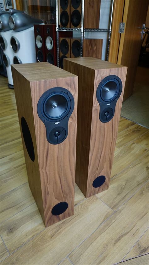 2 Pairs Of Rega Rx5 Speakers In Black Moorgate Acoustics