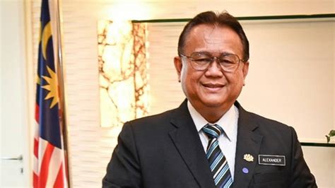 Datuk alexander nanta linggi (born 16 june 1958) is a malaysian politician. Pendaftaran Percuma SSMBizTrust Dilanjutkan Hingga ...