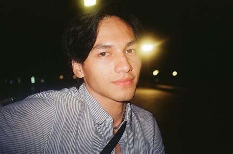 All our dreams can come true if we have the courage to pursue them. account fanbase not real. Bikin Heboh Netizen, Jefri Nichol Ikut Demo Tolak UU Cipta ...