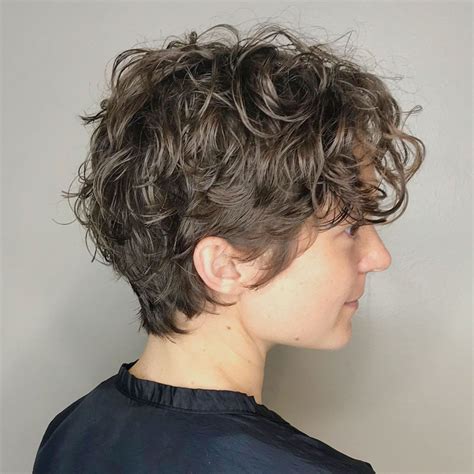 60 Most Delightful Short Wavy Hairstyles For 2024 Short Wavy Hair Short Curly Hair Haircuts