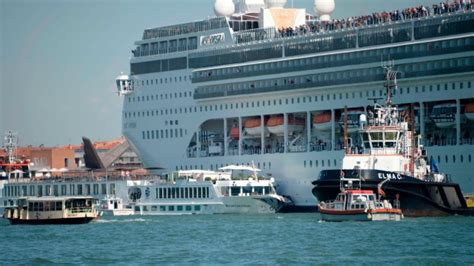Huge Cruise Ship Crashes Into Tourist Boat And Venice Dock 4 Injured