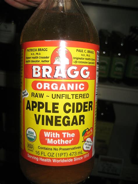 Ants on the apple' craft plus get more ideas of apple crafts for preschool! Apple Cider Vinegar with Mother | Apple Cider Vinegar with ...