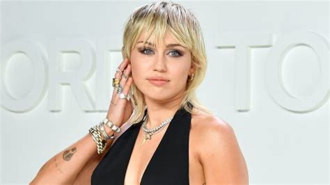 Miley Cyrus Poses Topless On The Cover Of Interview Magazine Flipboard