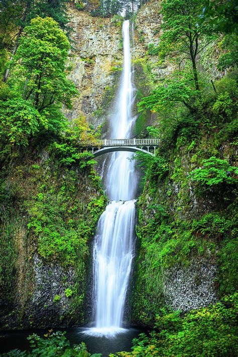 Multnomah Falls Oregon Cascading Waterfall With Stone Bridge Photograph