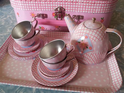 Your children will be able to share this. EllenaElizabeth Makes: Children's Tin Tea Set