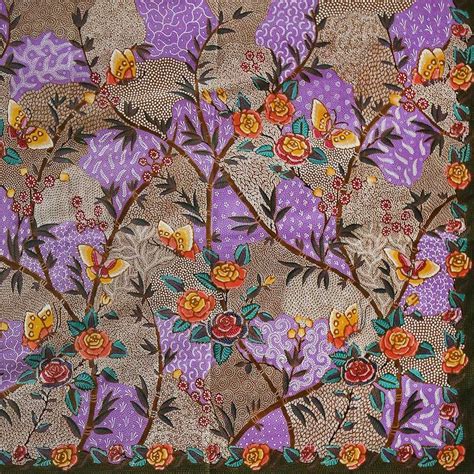 Motif Batik Berbentuk Rangkaian Bunga Adalah Riset