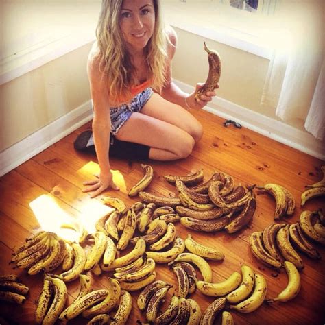 woman s fruity diet has her eating up to 51 bananas a day banana girl diet banana girl banana