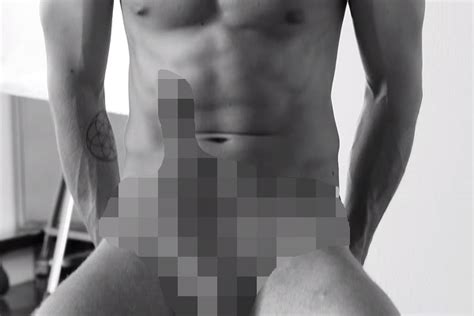 Calvin Harris Naked In Deleted Scene Naked Male Celebrities My Xxx