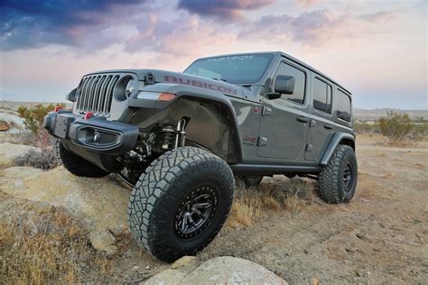 Fabtech Front Inner Fender Kit Jeep Unlimited Rubicon 2021 2023