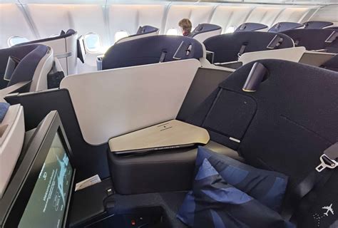 A Step Backwards Review Of The New Finnair Business Class On Helsinki