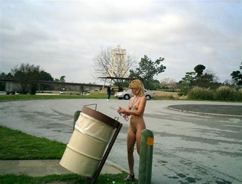 Standing Naked On Street March 2003 Voyeur Web Hall Of Fame