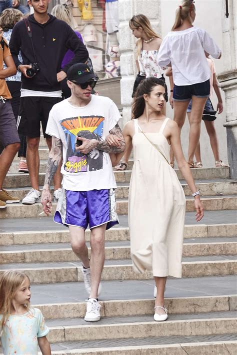 Pete davidson has a new leading lady in his life! Margaret Qualley and Pete Davidson - Out in Venice-12 ...