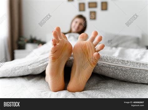 Frist Emulation Tagebuch Sexy Girl Feet Verschiedene Waren Haupt Prompt