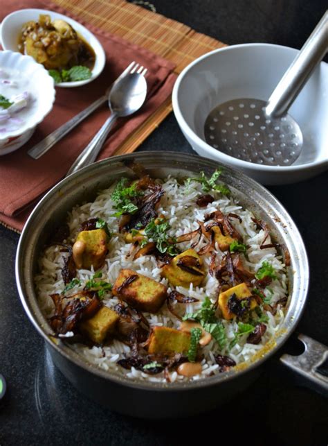 Thalassery Biryani Kerala Dum Biryani Recipe Gayathris Cook Spot