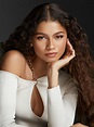 Zendaya biography, height, net worth, age, parents, awards, boyfriend ...