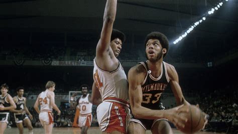 Wes Unseld Powerful Hall Of Fame Nba Center Dies At 74 The New