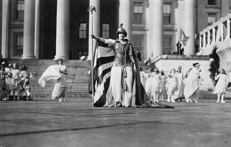 Artwork Photo Home And Kitchen Crowd Breaking Parade Upwomens Suffrage