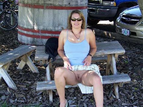 Mature Pussy Flash 41033 Flashing Milf In Public And Flash