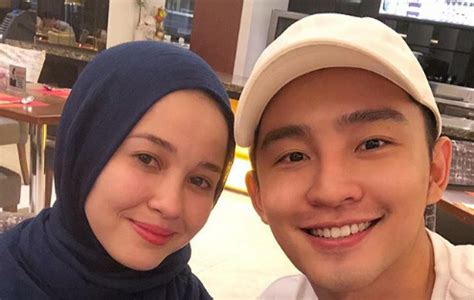 Pelakon dan penyanyi alvin chong akui berhubung dengan aktres emma maembong selepas fotonya sedang menikmati pizza di sebuah restoran mendapat perhatian netizen. 'Sweetnya' Hadiah Alvin Chong Pada Emma Maembong - Media ...