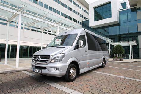 Luxury Minibus For Hull Tours And Airport Travel