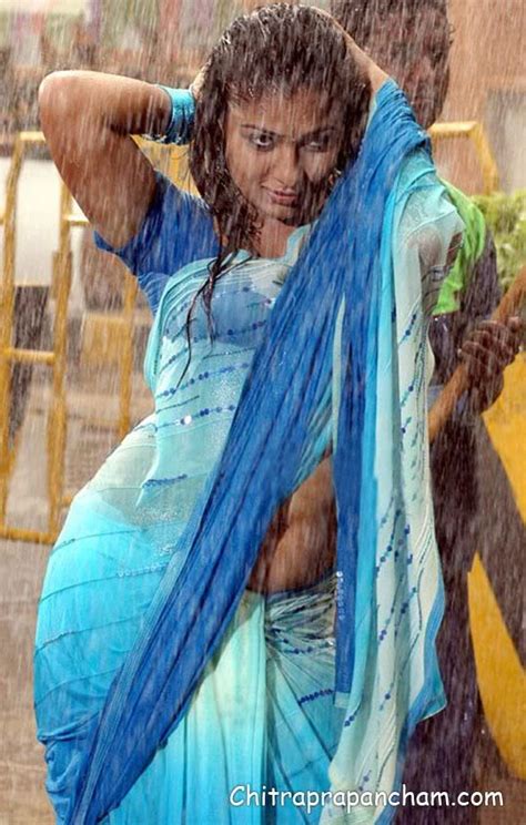 Hot Actress Nayantara Nude Back And Deep Navel Show