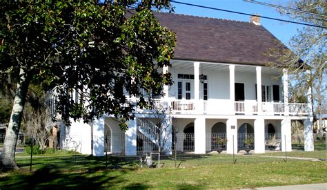Mandeville Lakefront - Louisiana | Louisiana homes, Lake pontchartrain